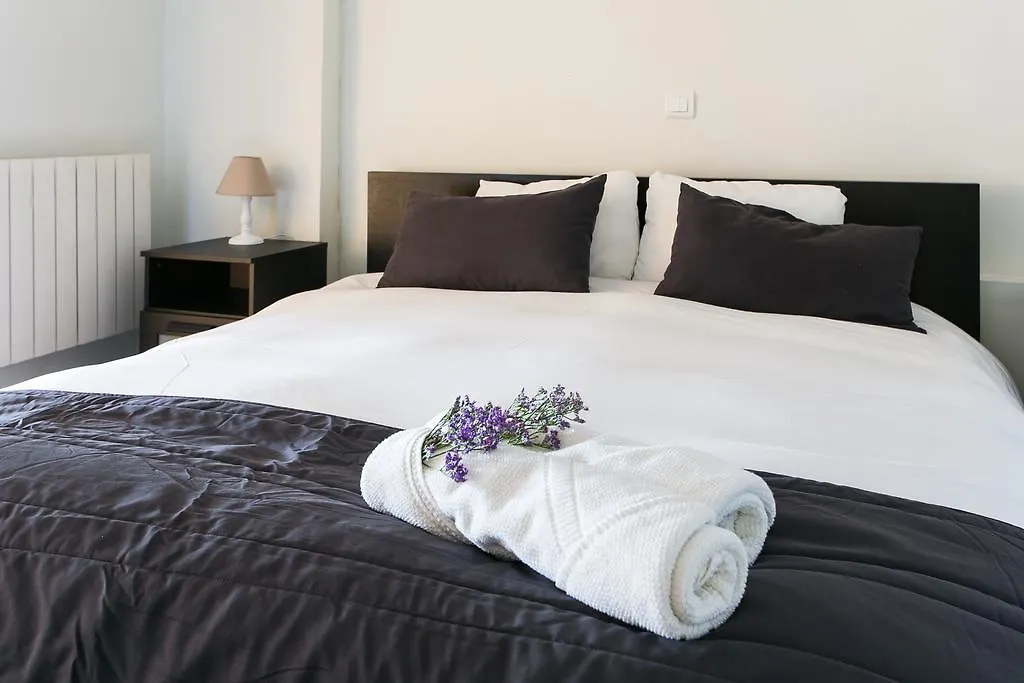 4 Rooms Barcelona Spain
