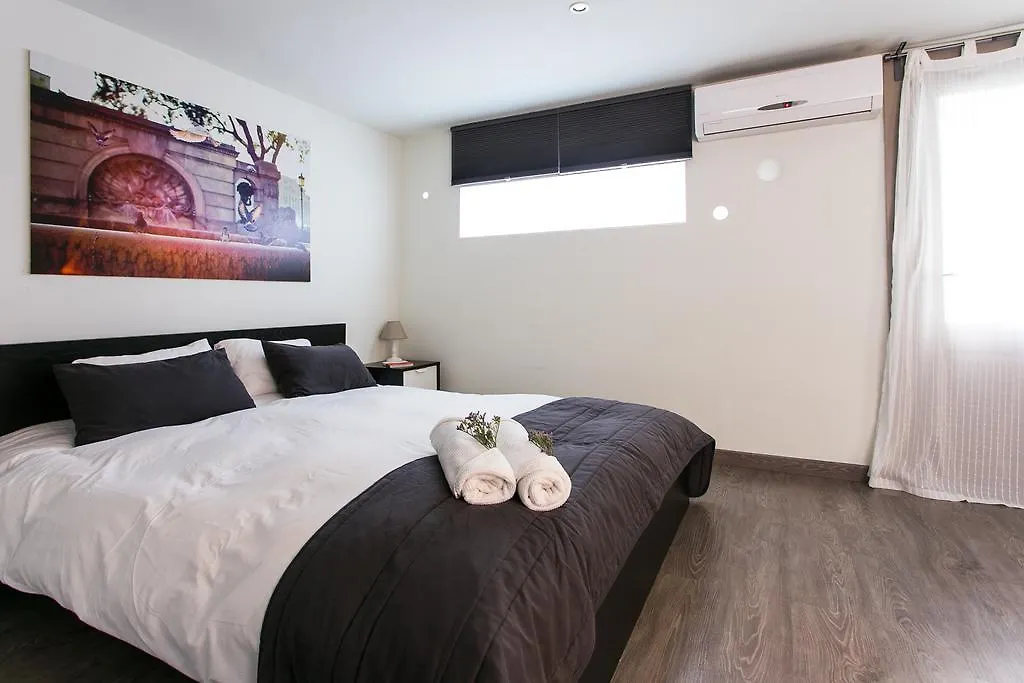 4 Rooms Barcelona Spain