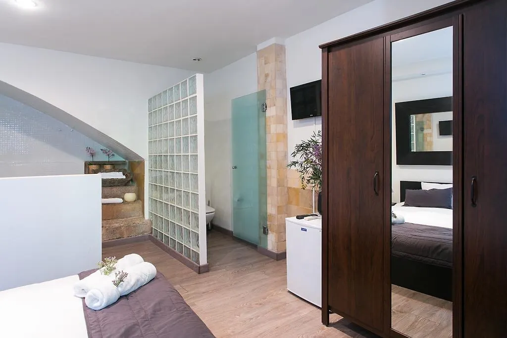 4 Rooms Barcelona