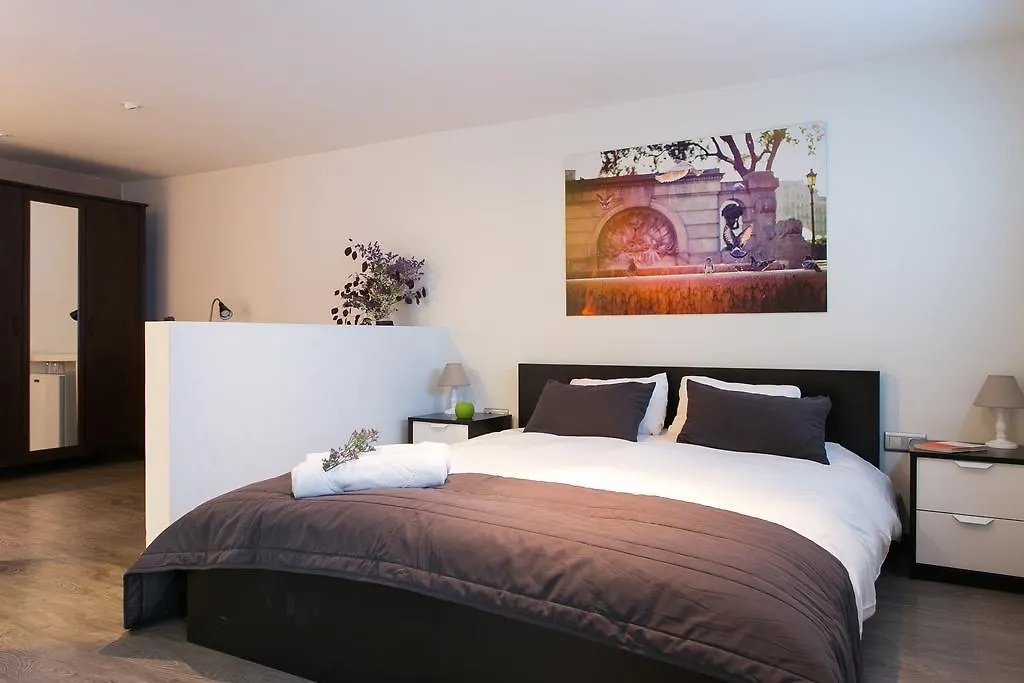 4 Rooms Barcelona 0*,  Spain